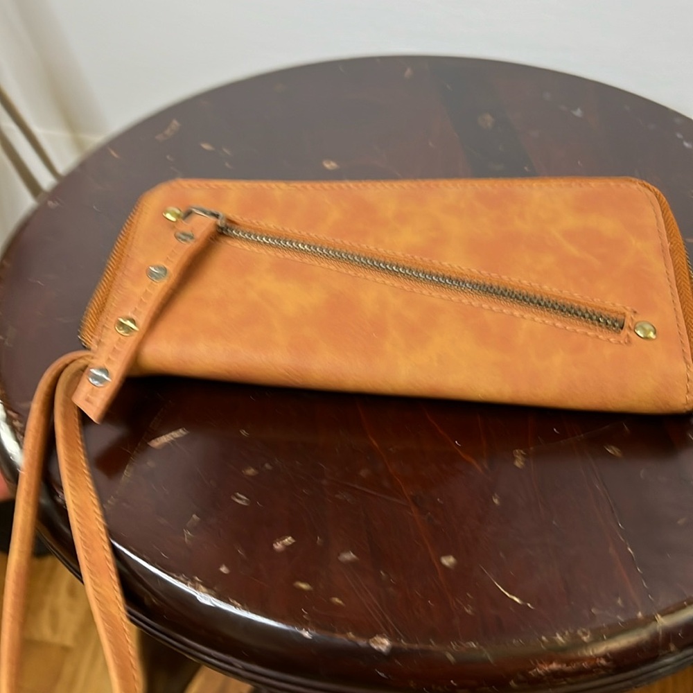 Free People wallet/ clutch in excellent condition